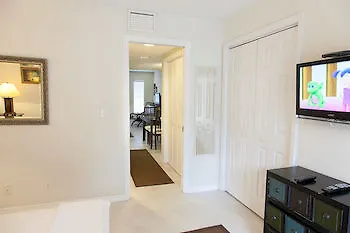 Colindale Apartments Williams Town Отель