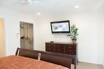 Colindale Apartments Williams Town Отель